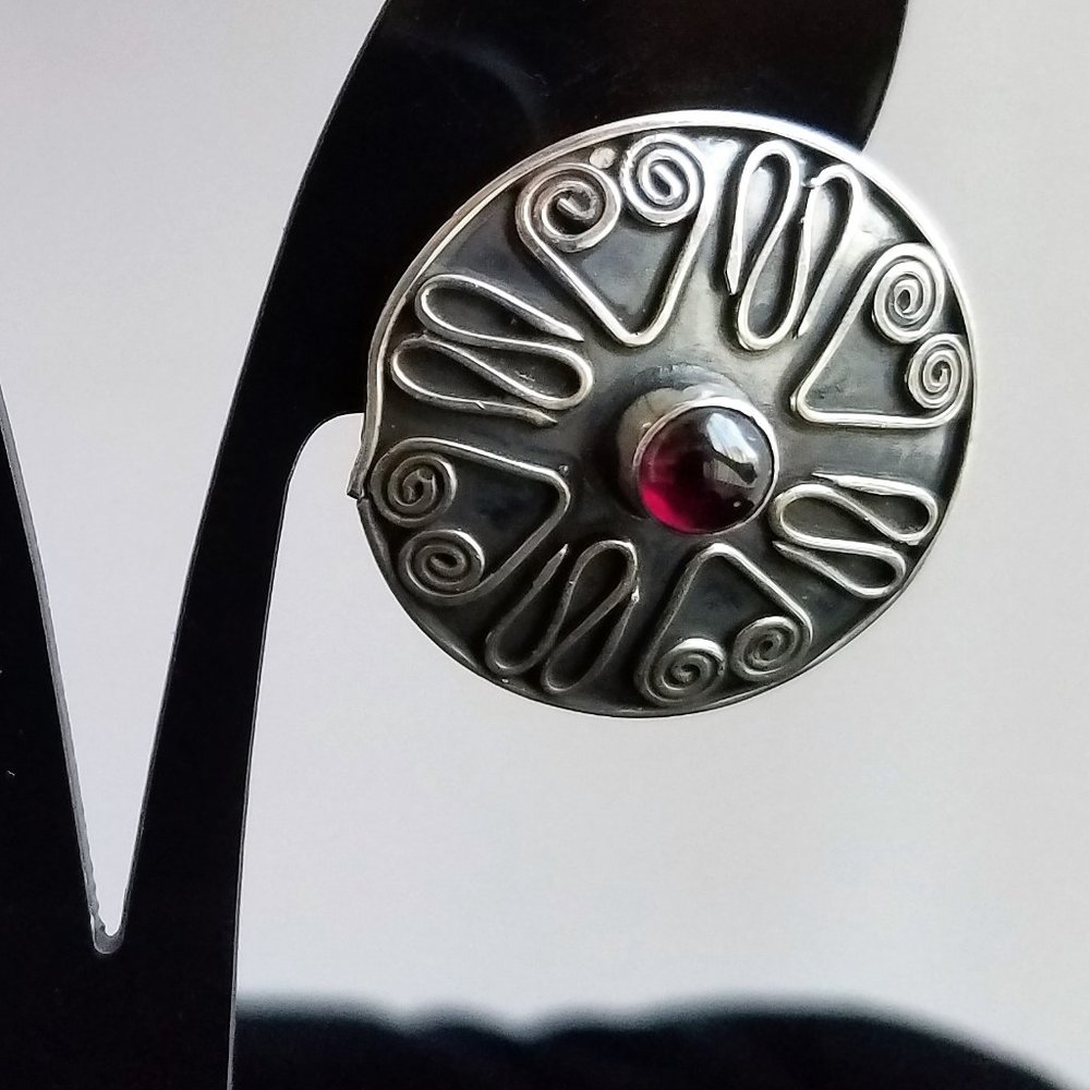 Vintage GARNET Sterling Silver 925 post EARRINGS Bali 9.3g New artisan